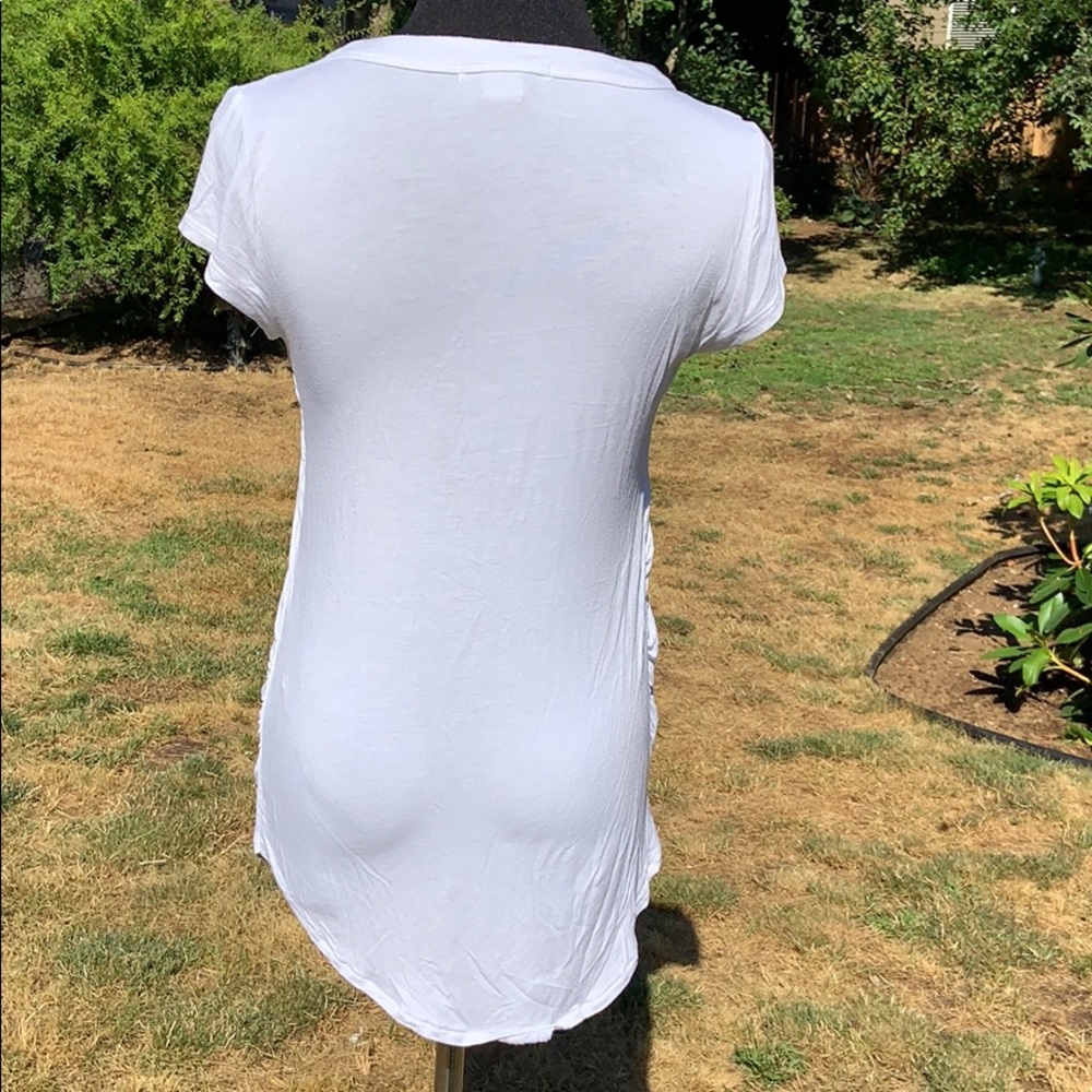 Perfect white top - Picture 2 of 5